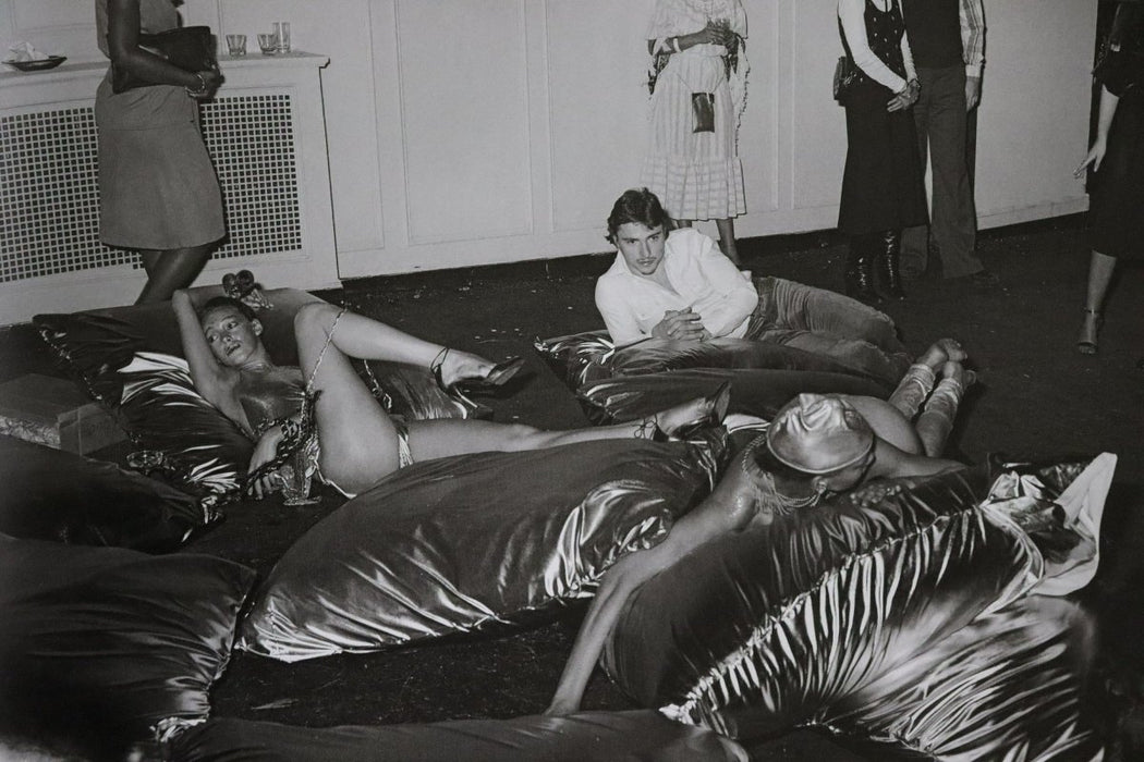 Big Pillows, Studio 54, print in colors - FineArt Vendor