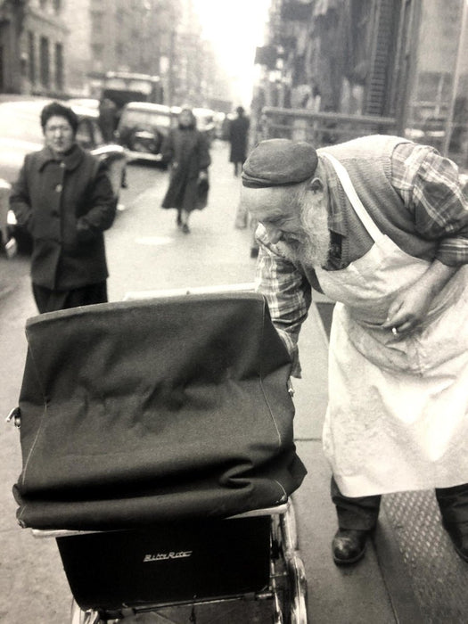 Bruce Davidsons - Lower East Side, Print in Colors - FineArt Vendor