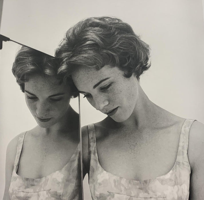 Cecil Beaton - Julie Andrews, print in colors - FineArt Vendor