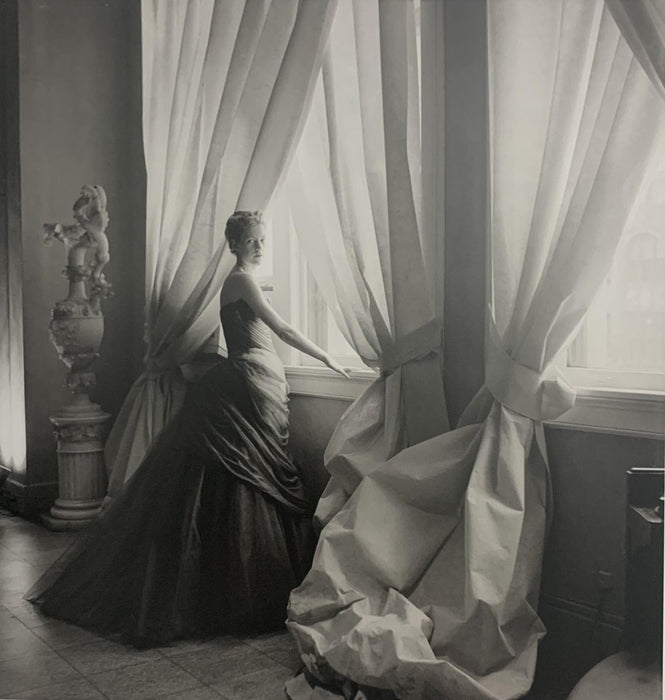 Cecil Beaton - Mrs. Charles James, print in colors - FineArt Vendor