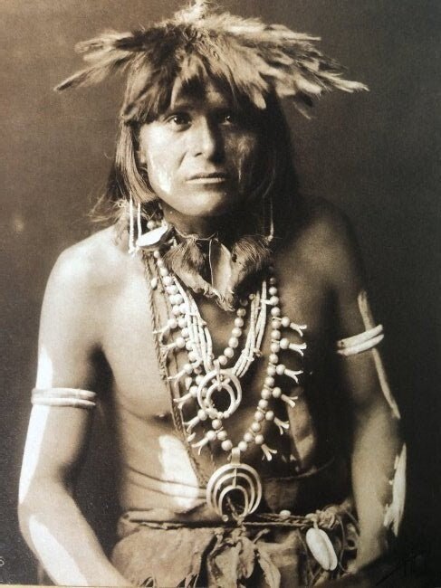 Edward Curtis - A Walpi Snake Priest, 1900 - FineArt Vendor