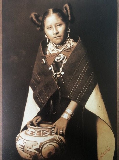 Edward Curtis - A Young Hopi Woman - Arizona, 1900 - FineArt Vendor