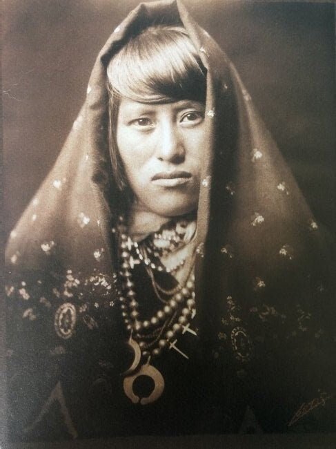 Edward Curtis - An Acoma Belle - FineArt Vendor