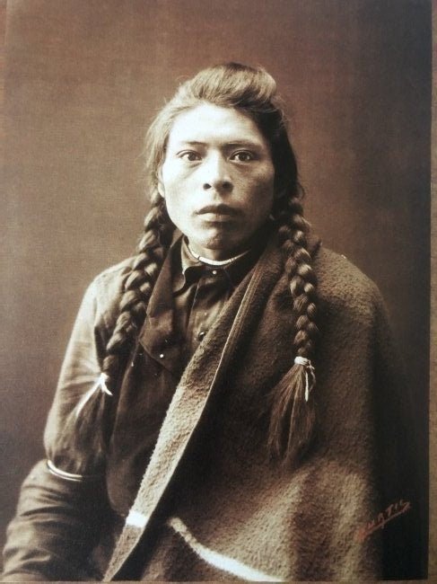 Edward Curtis - Indian Willy, 1900 - FineArt Vendor