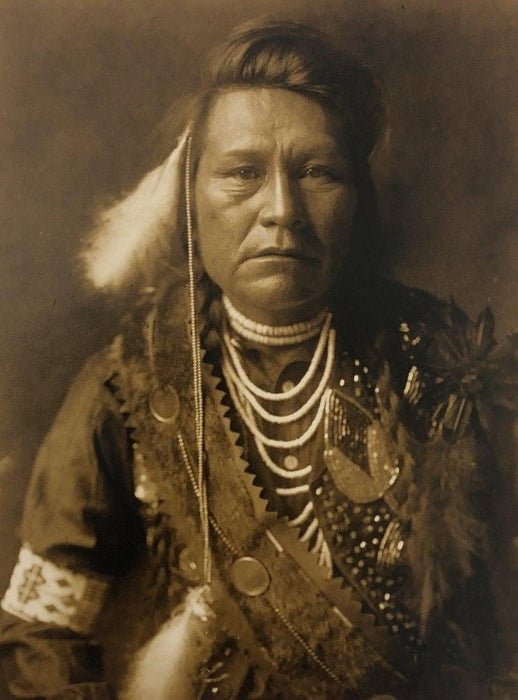 Edward Curtis - Portrait of Inashah, 1910 - FineArt Vendor