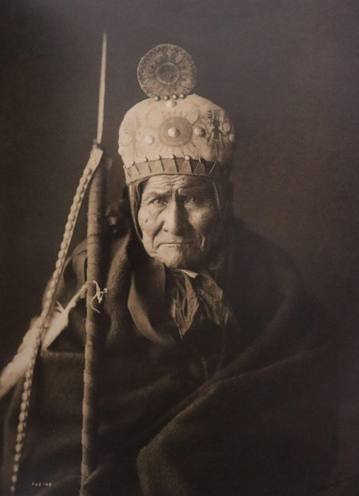 Edward Curtis - Print in Colors, Printed Later - FineArt Vendor