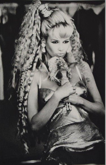 Ellen Von Unwerth - Clavdia with a Toy Gravure - FineArt Vendor