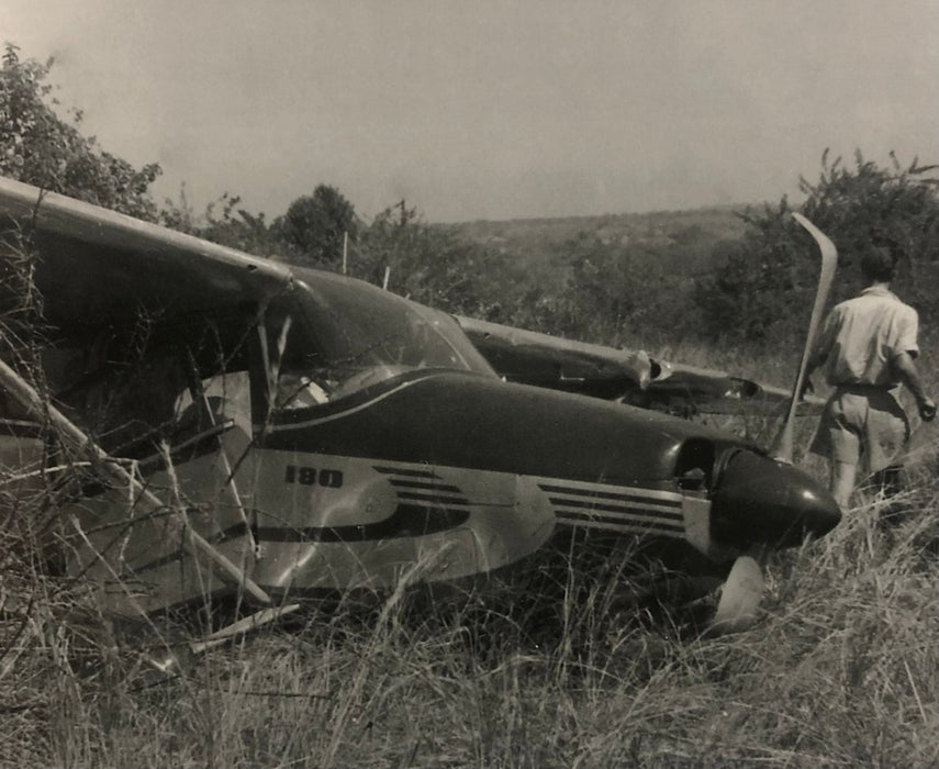 Ernest Hemingway (Two Plane Crashes) print in colors - FineArt Vendor
