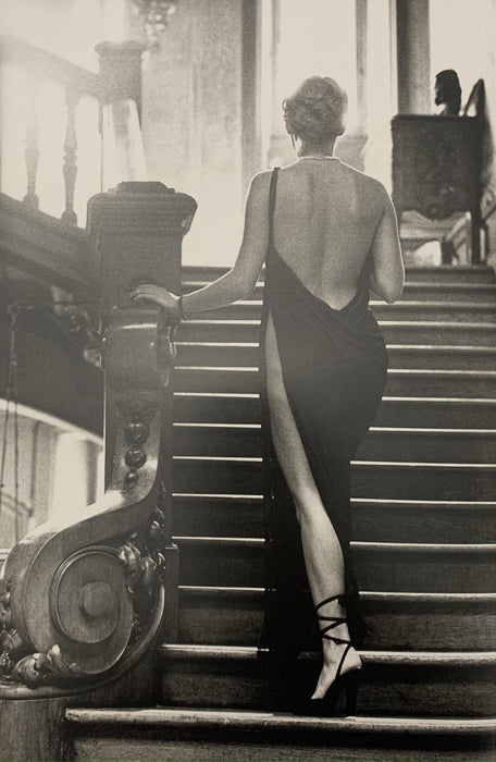 Helmut Newton - Roselyn, Chateau d'Arcangues, France 1975 print in colors - FineArt Vendor