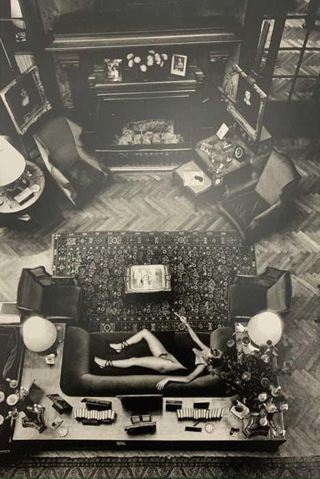Helmut Newton - Roselyn, Chateau d'Arcangues, France 1975 print in colors - FineArt Vendor