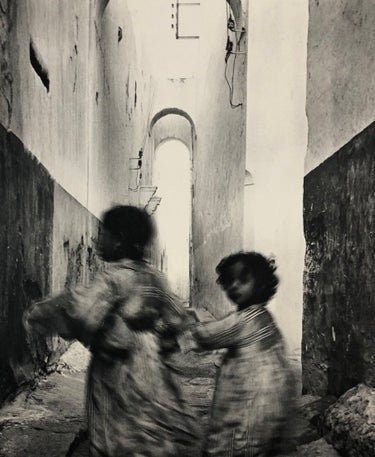 Irving Penn - Moroccan Running Children, (Rabat), 1951 Gravure - FineArt Vendor