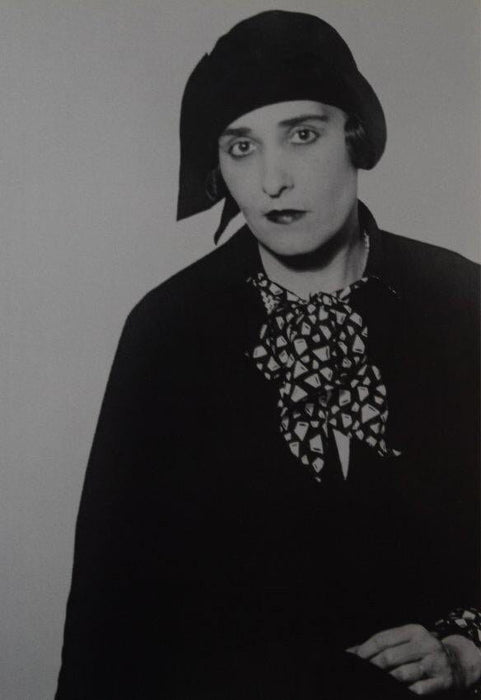 Man Ray - Black hat and costume, 1930 - FineArt Vendor