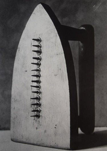 Man Ray - Cadeau, 1921 - FineArt Vendor