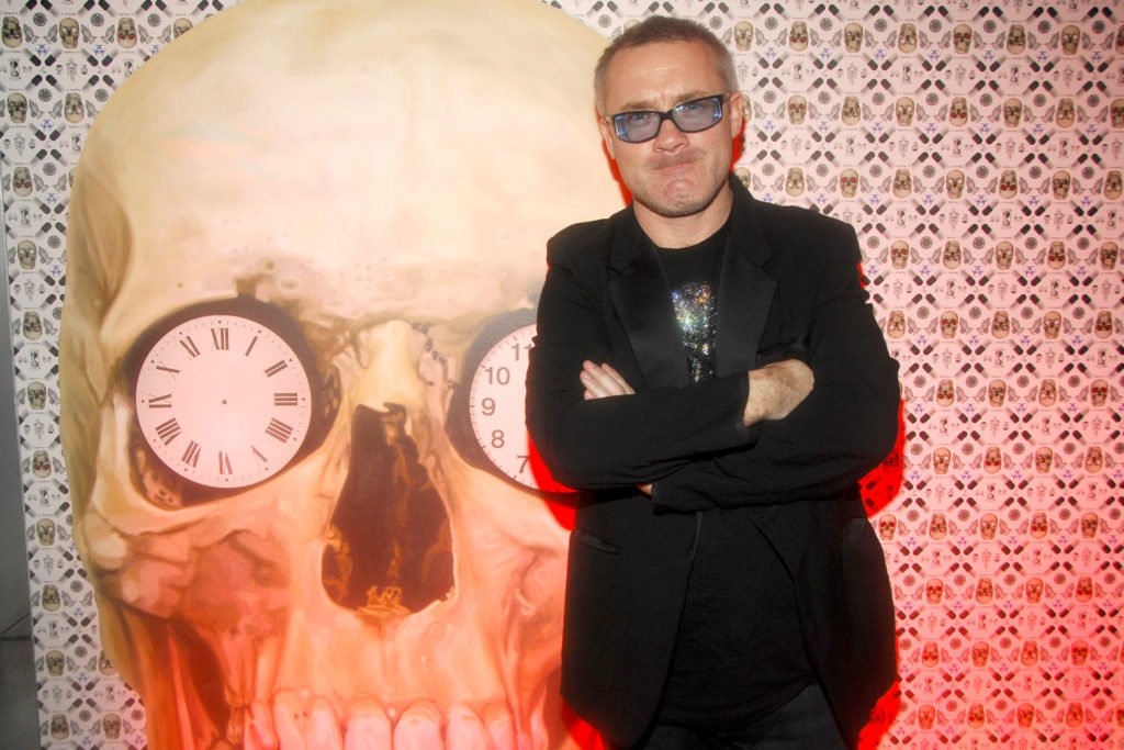 Damien Hirst : Claims $20 Million in Government Loans | FineArt Vendor