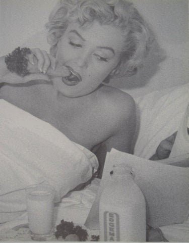 Andre de Dienes - Marilyn Monroe with Carrot - FineArt Vendor