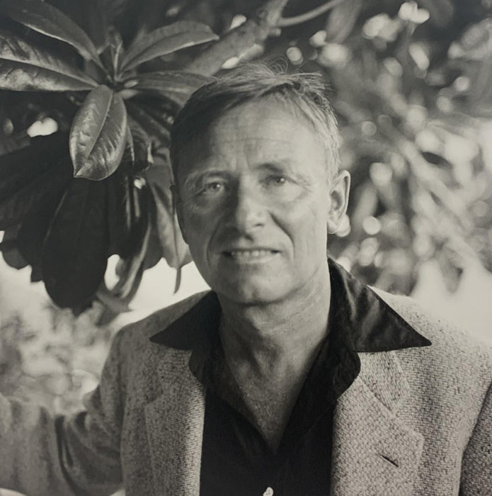 Cecil Beaton - Christopher Isherwood, Print in Colors - FineArt Vendor