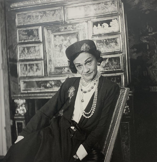 Cecil Beaton - Coco Chanel, Print in Colors - FineArt Vendor
