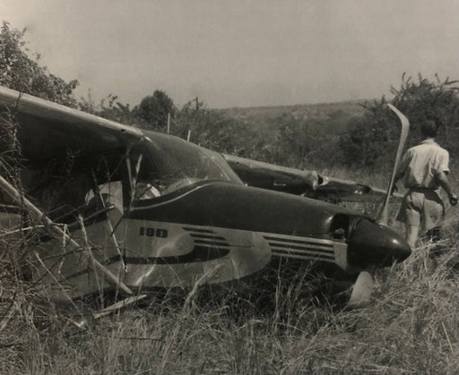 Ernest Hemingway (Two Plane Crashes) print in colors - FineArt Vendor