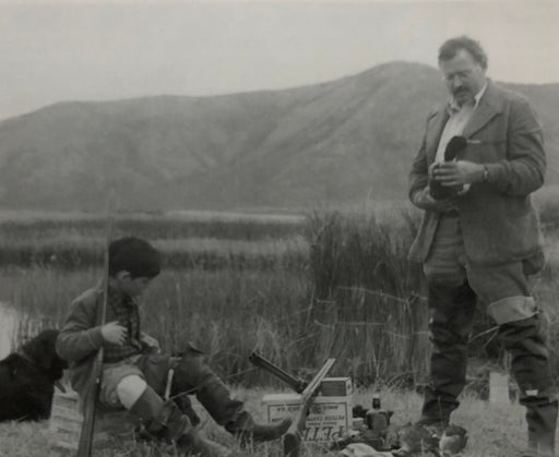 Ernest Hemingway (With Gigi at Silver Creek) print in colors - FineArt Vendor