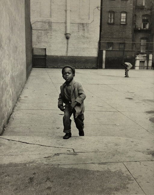 Richard Avedon - New York Life #8, New York, 1949 Print in Colors - FineArt Vendor