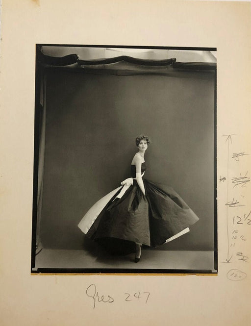 Richard Avedon - Suzy Parker in Black Dress, 1956 Lithograph - FineArt Vendor